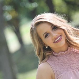 Meet your Posher, Abby